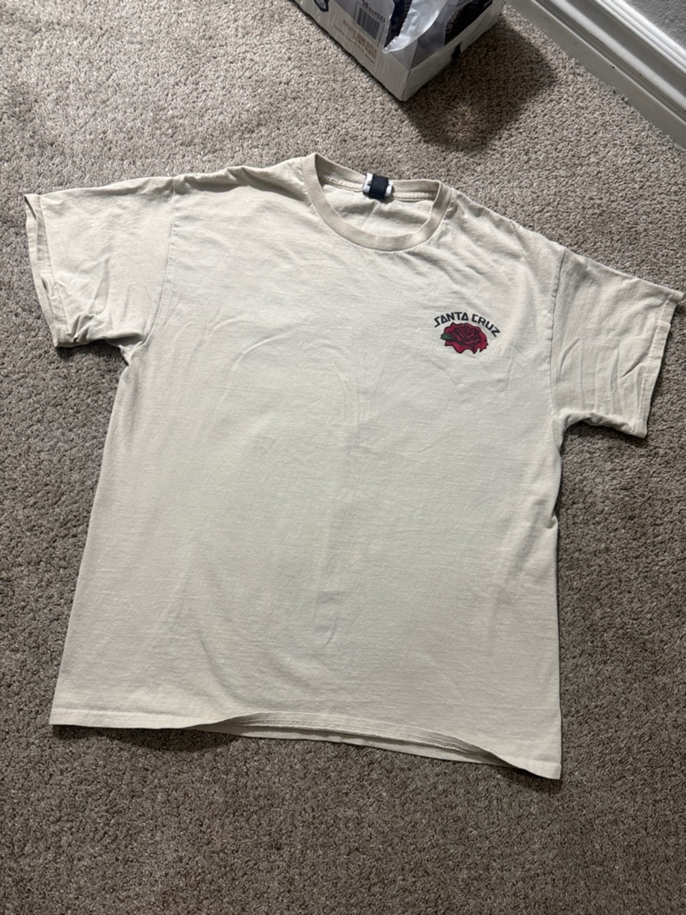 VINTAGESanta Cruz Skateboards Cream Tee with Red Logo - Short Sleeve Men's Shirt